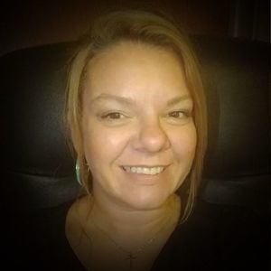 Meet your Posher, Larae